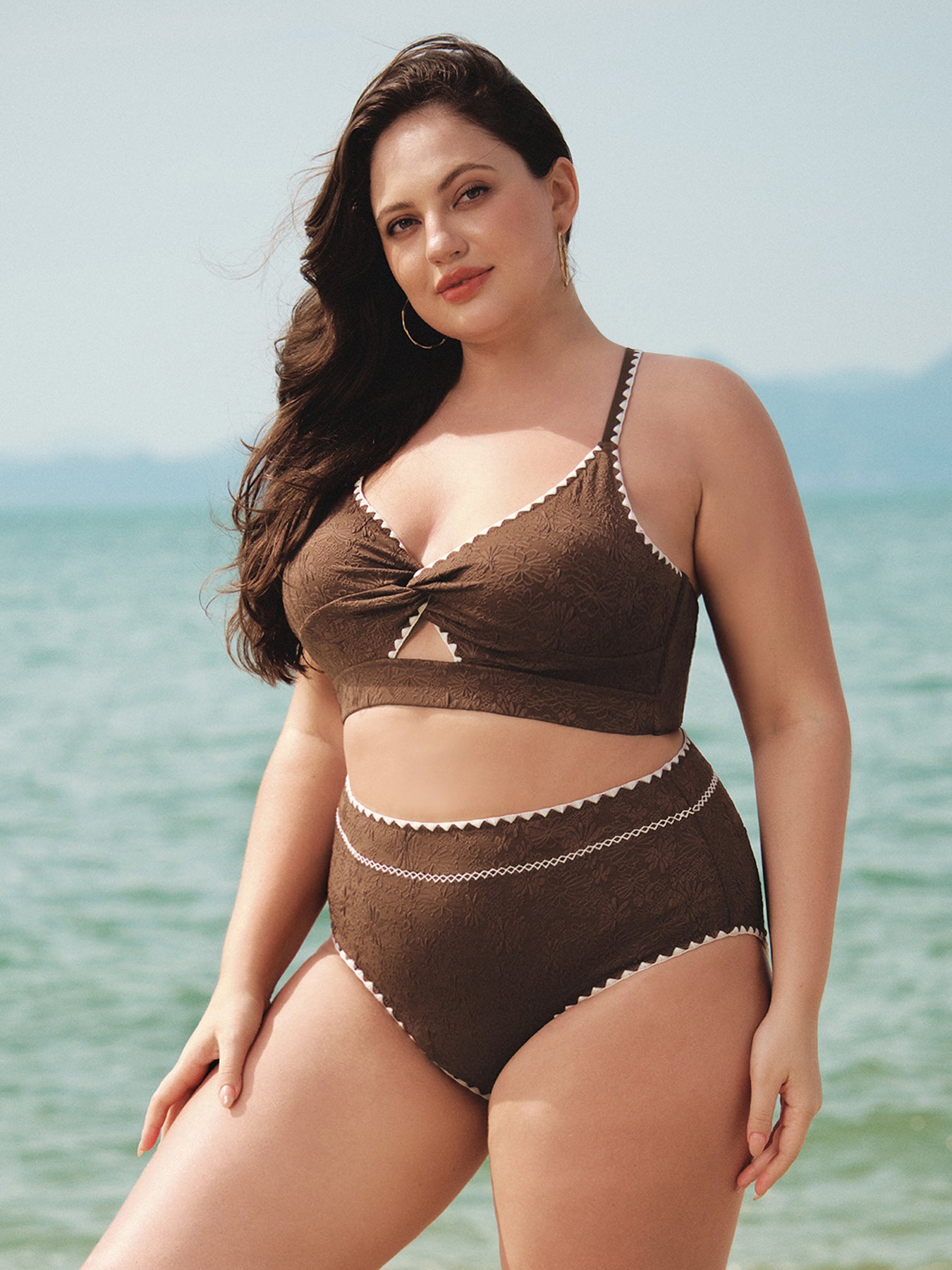 Women Knitted Polyester Blended Bikini Tops Sustainable Plus Size Bikinis - BERLOOK
