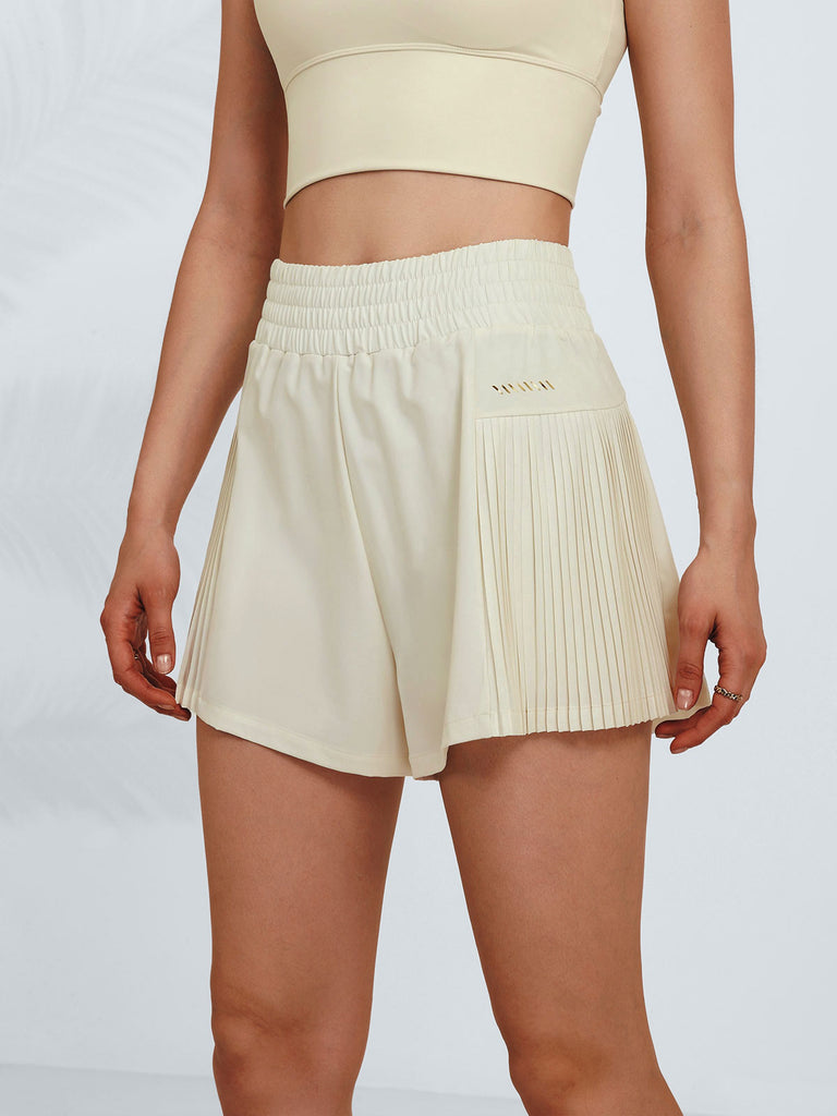 Women Knitted Polyester Sports Shorts Sustainable Yoga Bottoms - BERLOOK