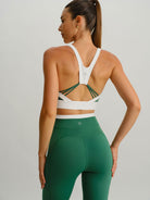Women'S Knitted Nylon Contrast Color Yoga Sports Bra Sustainable Yoga Tops - BERLOOK
