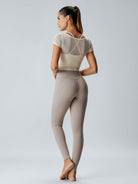 Women'S Knitted Nylon Yoga Short Sleeve Tops Sustainable Yoga Tops - BERLOOK