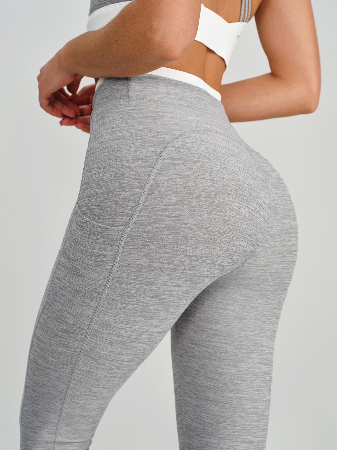 Women's Color-Block Knit Nylon Leggings Sustainable Yoga Bottoms - BERLOOK