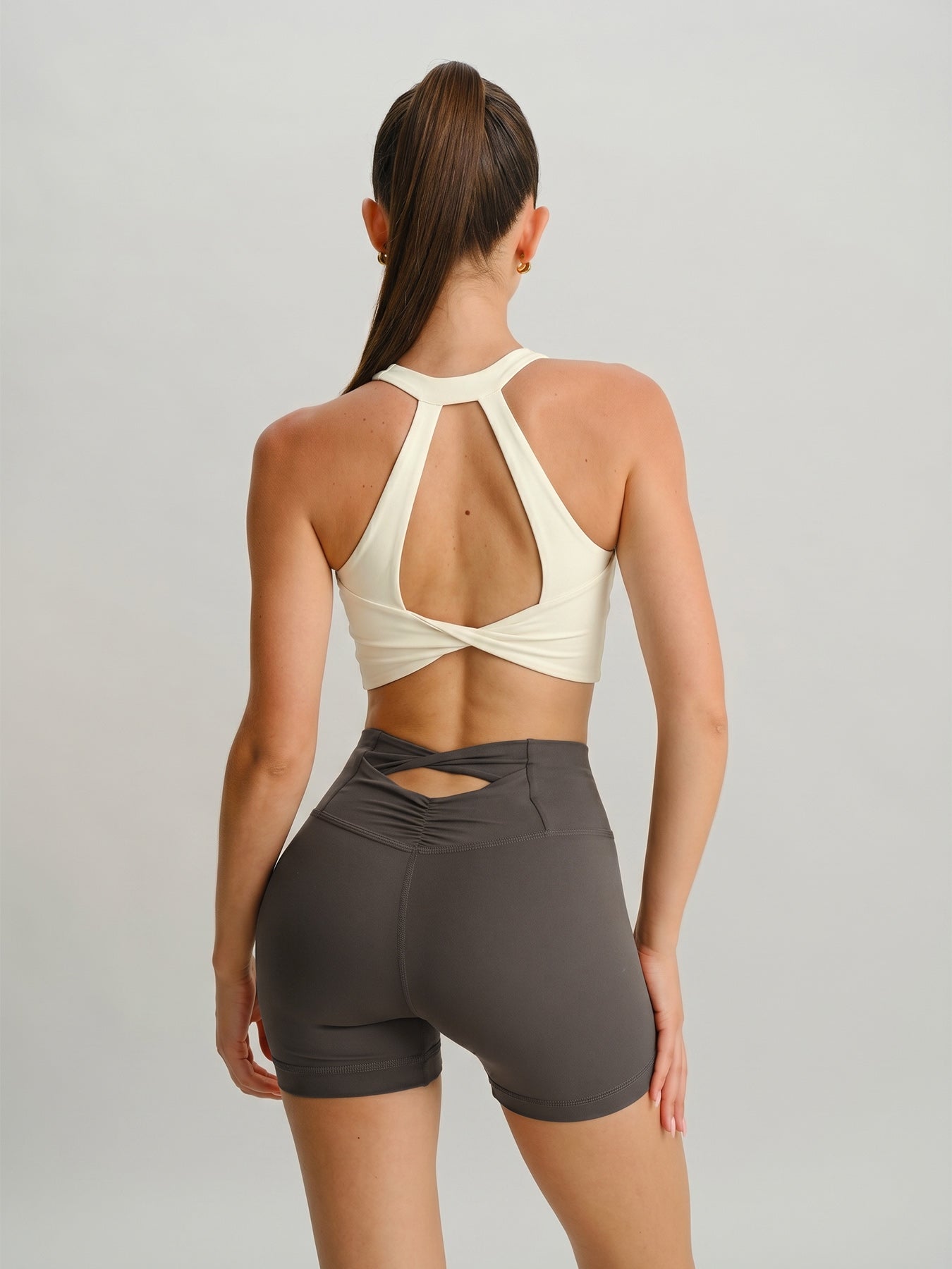 Women's Knit Nylon Sports Bra Sustainable Yoga Tops - BERLOOK