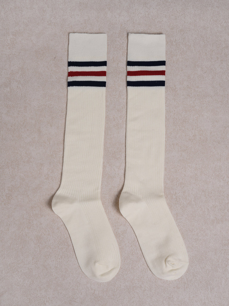 Women's Knitted Cotton Socks Off White Sustainable Socks - BERLOOK
