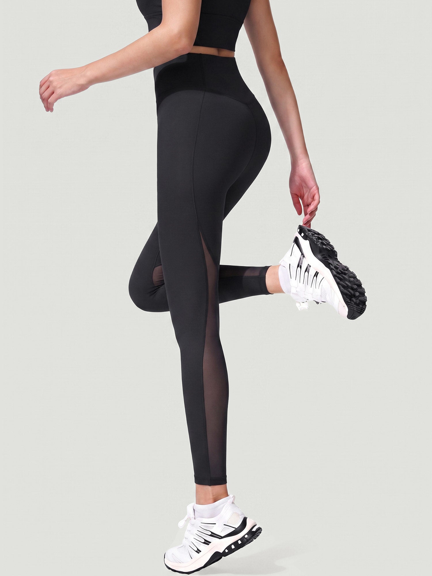 Women's Knitted Nylon Leggings Black Sustainable - BERLOOK