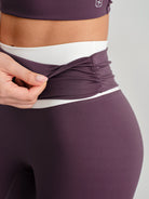 Women's Knitted Nylon Leggings Sustainable Yoga Bottoms - BERLOOK