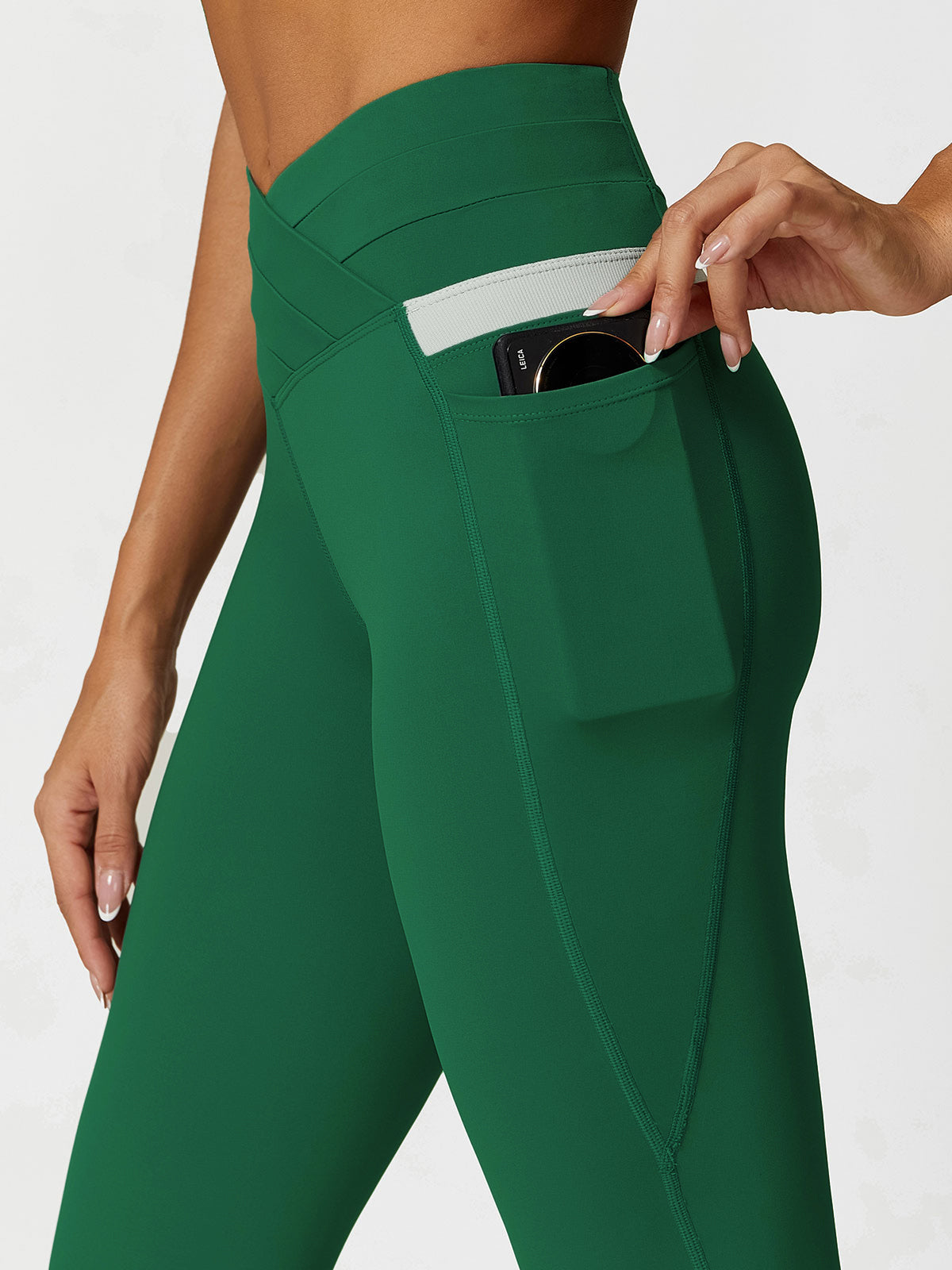 Women's Knitted Nylon Leggings Sustainable Yoga Bottoms - BERLOOK