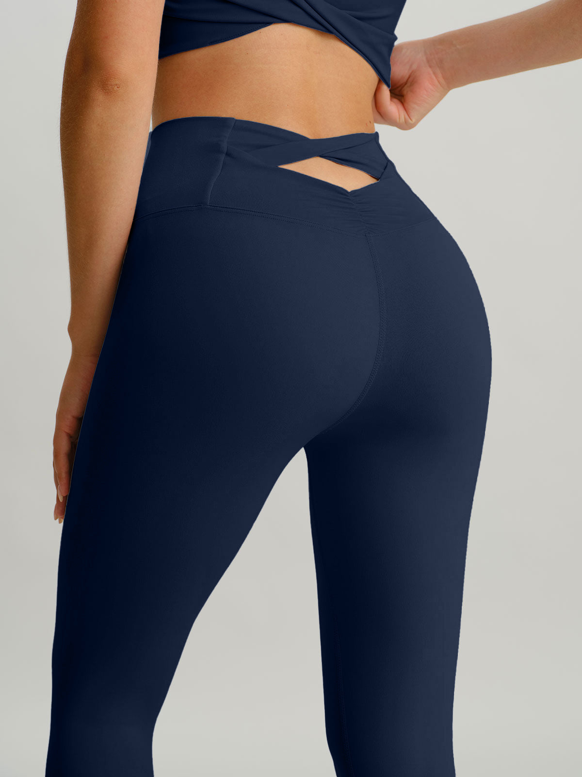 Women's Knitted Nylon Leggings Sustainable Yoga Bottoms - BERLOOK