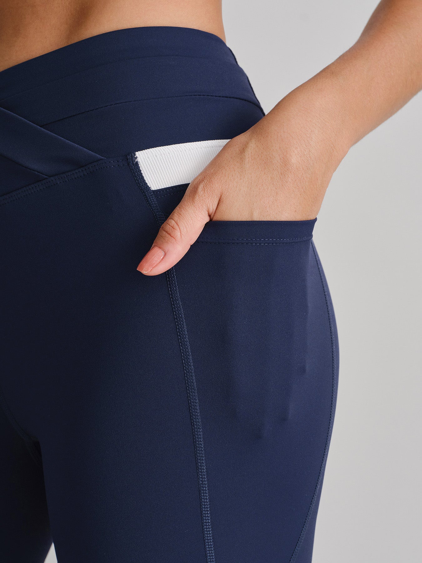 Women's Knitted Nylon Leggings Sustainable - BERLOOK