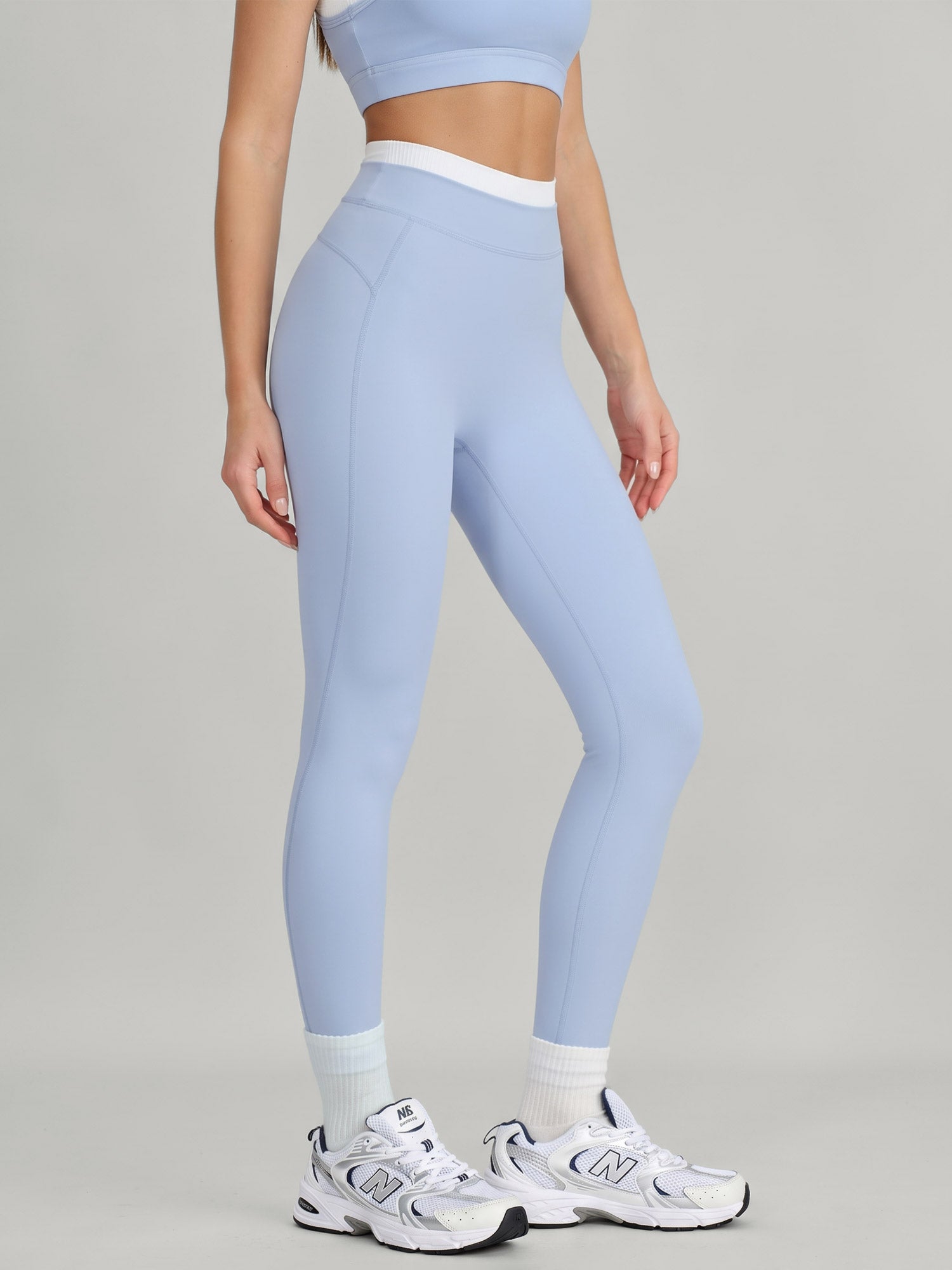 Women's Knitted Nylon Leggings Sustainable Yoga Bottoms - BERLOOK