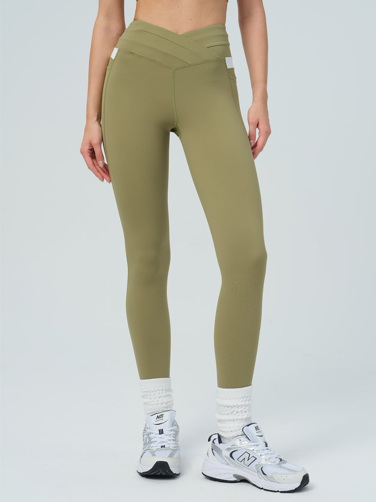 Women's Knitted Nylon Leggings Sustainable Yoga Bottoms - BERLOOK