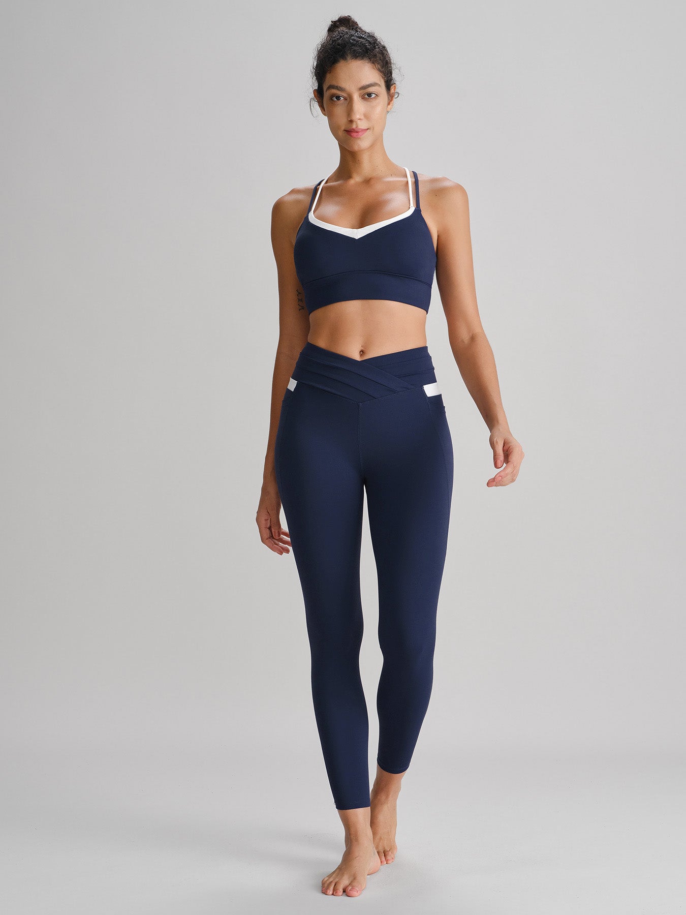 Women's Knitted Nylon Leggings Sustainable - BERLOOK