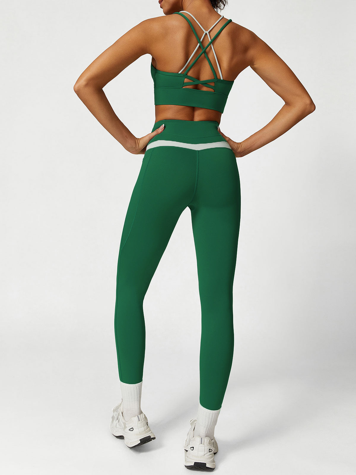 Women's Knitted Nylon Leggings Sustainable Yoga Bottoms - BERLOOK