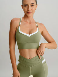 Women's Knitted Nylon Sports Bra Green Sustainable Yoga Tops - BERLOOK