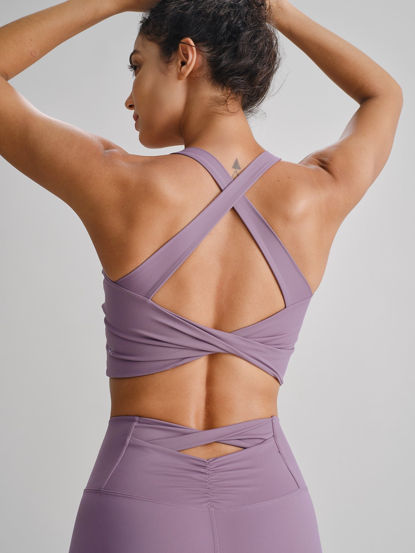 Women's Knitted Nylon Sports Bra Sustainable Yoga Tops - BERLOOK
