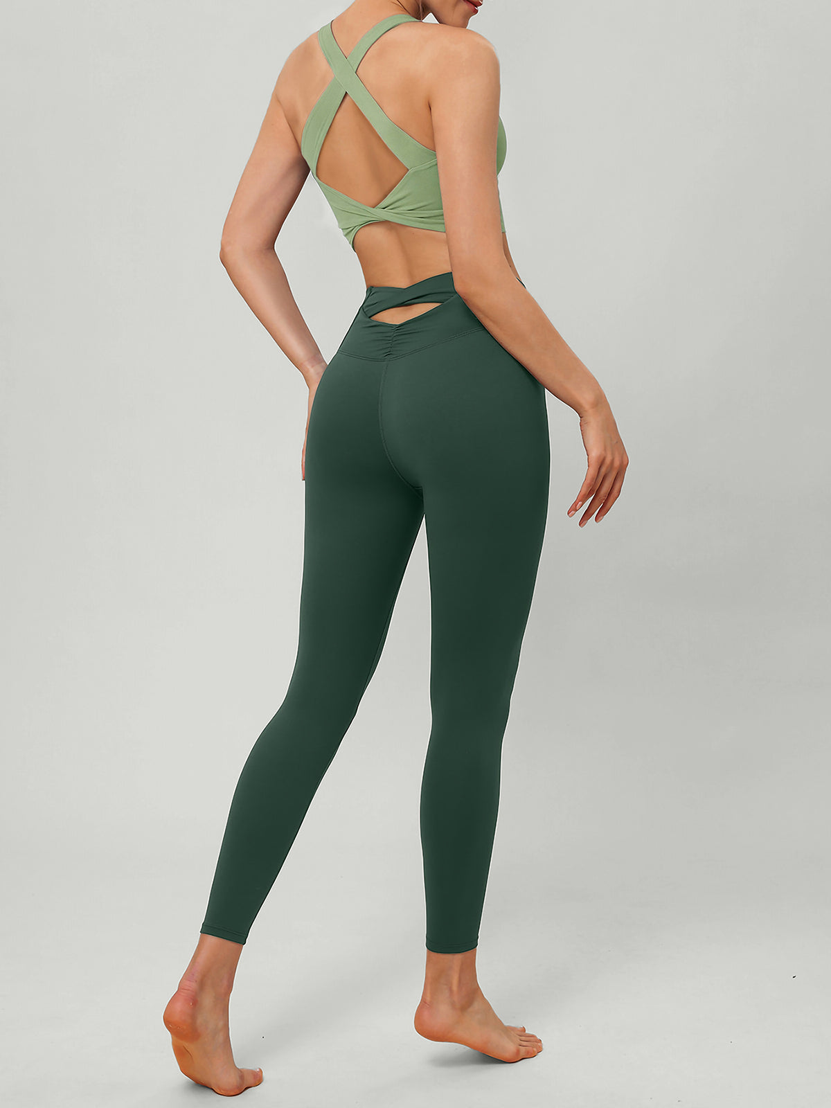 Women's Knitted Nylon Sports Bra Sustainable Yoga Tops - BERLOOK