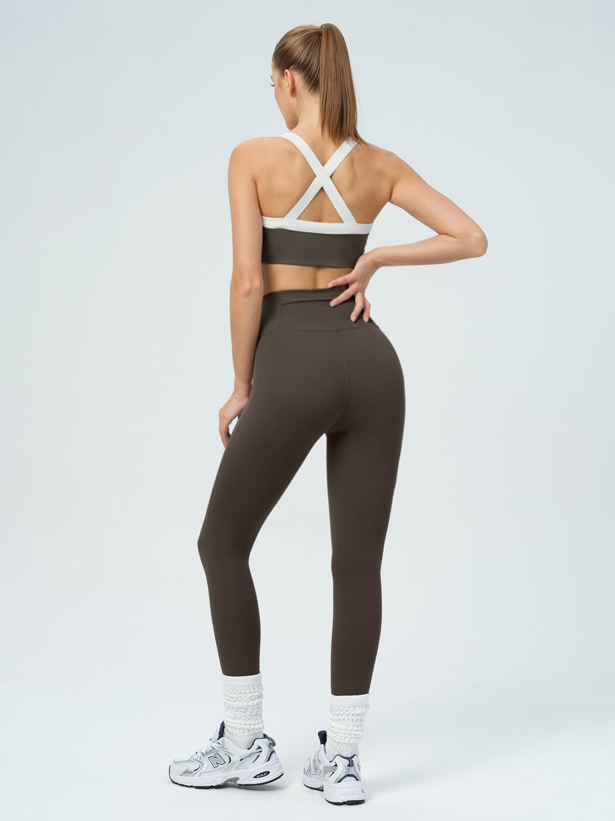 Women's Knitted Nylon Sports Bra Sustainable Yoga Tops - BERLOOK