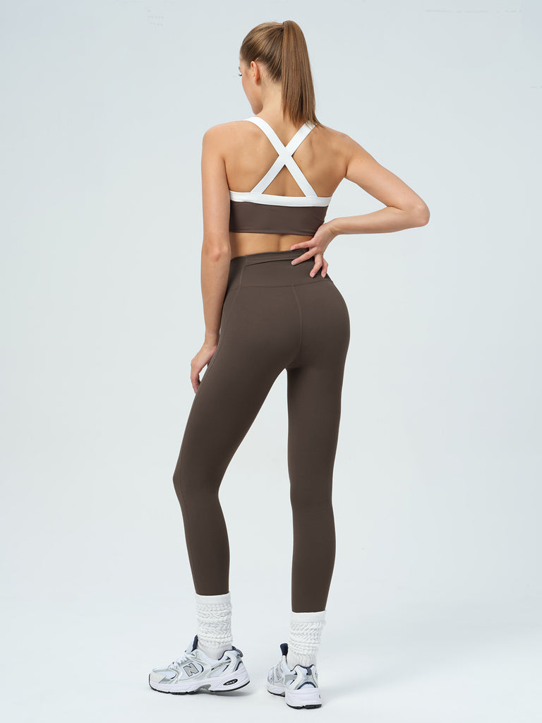 Women's Knitted Nylon Sports Bra Sustainable Yoga Tops - BERLOOK