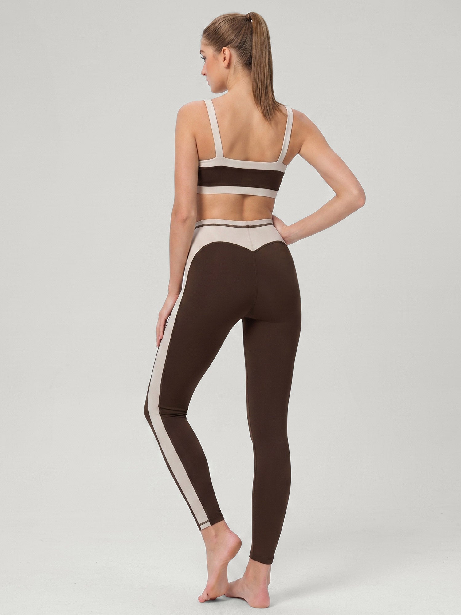Women's Knitted Nylon Sports Bra Sustainable - BERLOOK