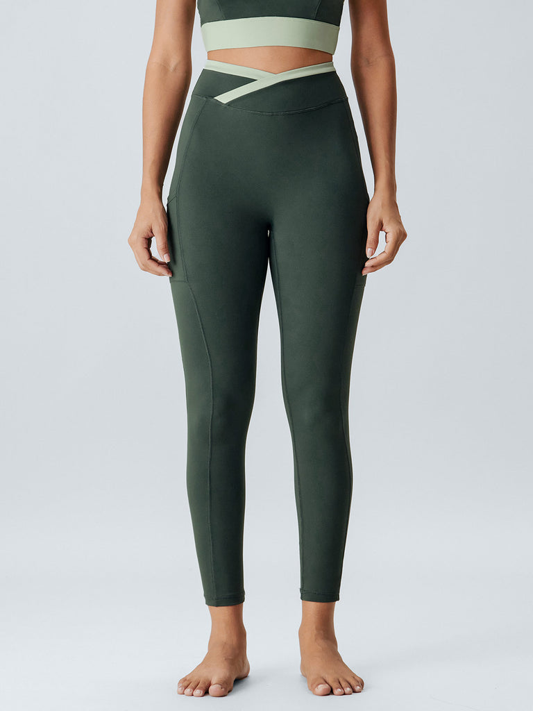 Women's Knitted Nylon Sports Leggings Dark Green Sustainable Yoga Bottoms - BERLOOK