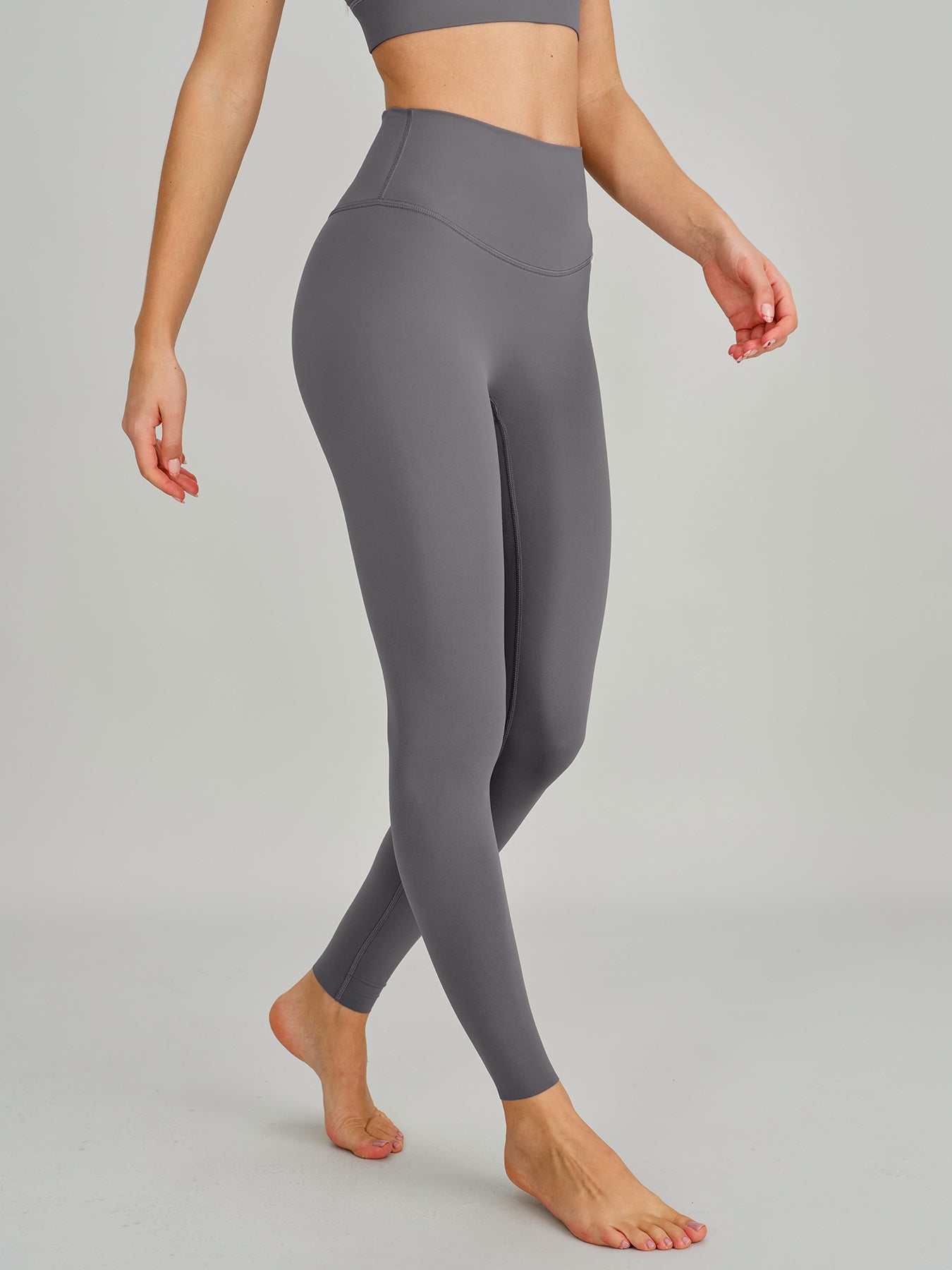 Women's Knitted Nylon Sports Leggings Sustainable Yoga Bottoms - BERLOOK