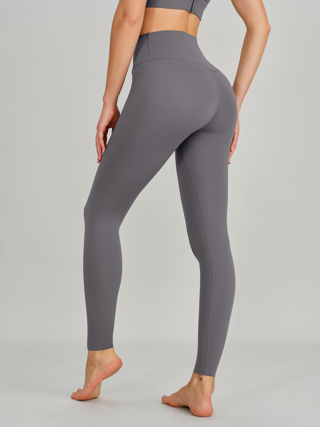 Women's Knitted Nylon Sports Leggings Sustainable Yoga Bottoms - BERLOOK