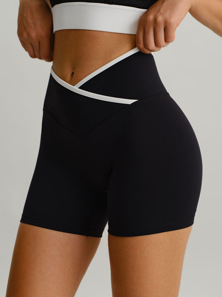 Women's Knitted Nylon Sports Shorts Sustainable Yoga Bottoms - BERLOOK