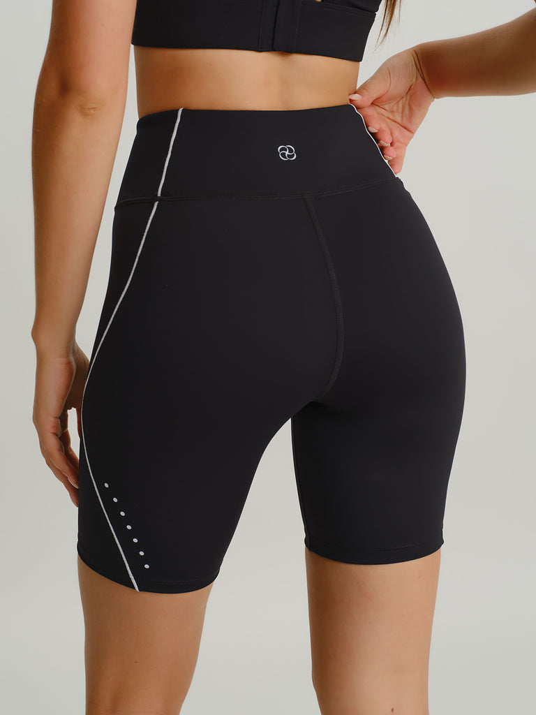 Women's Knitted Nylon Sports Shorts Sustainable Yoga Bottoms - BERLOOK