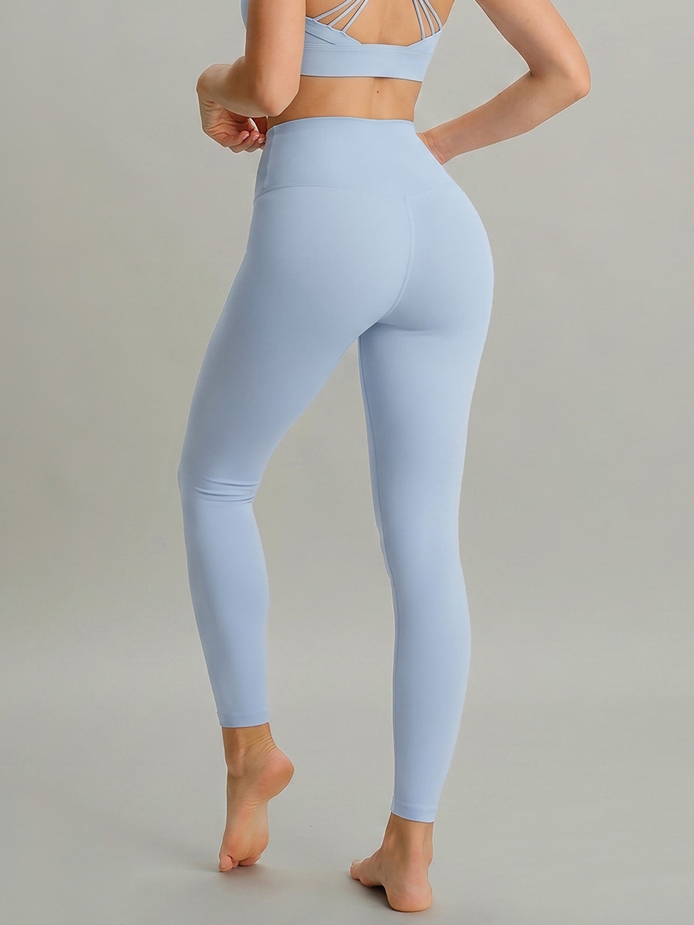 Women's Knitted Nylon Yoga Leggings Sustainable Yoga Bottoms - BERLOOK