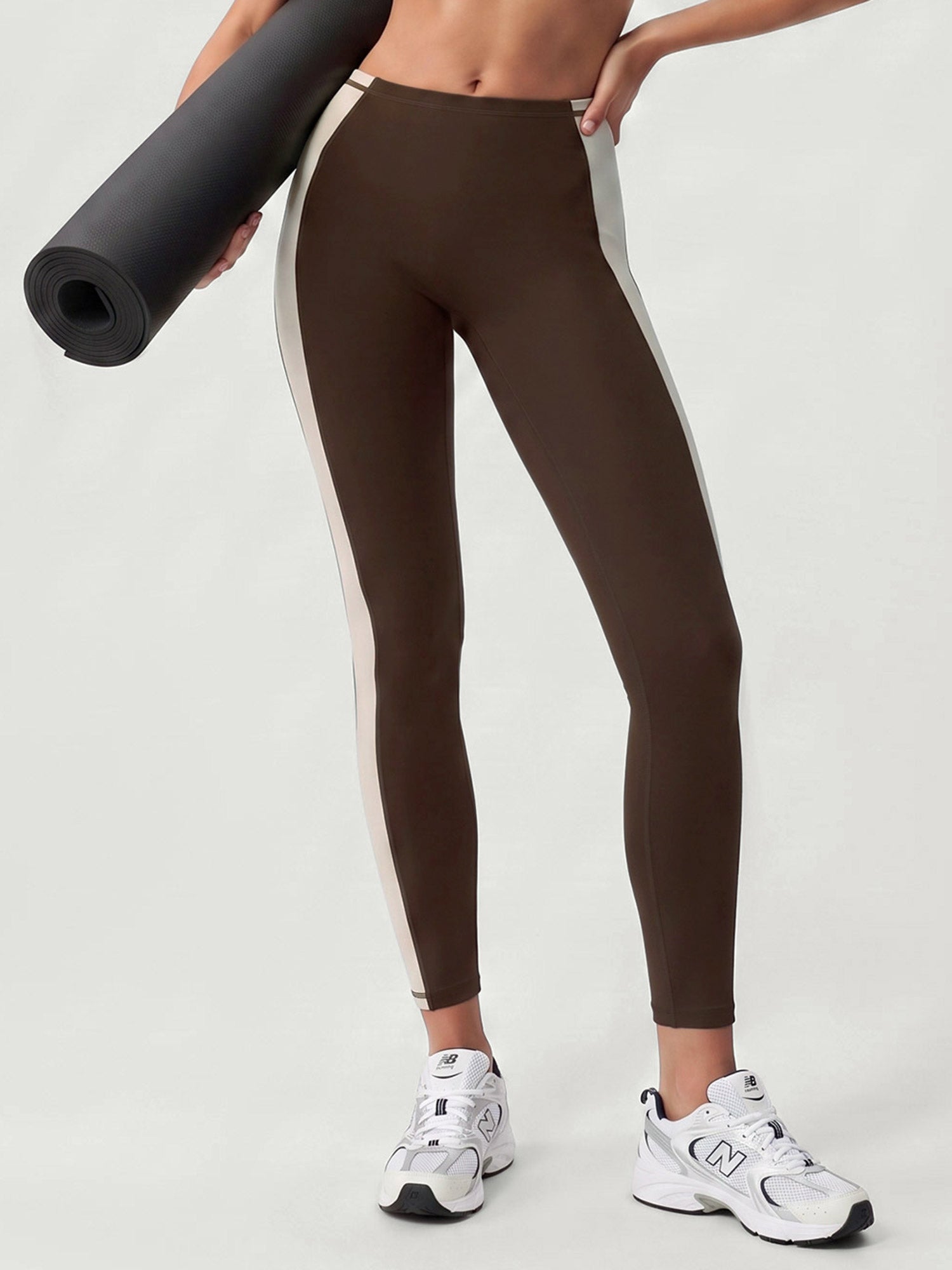 Women's Knitted Nylon Yoga Leggings Sustainable Yoga Bottoms - BERLOOK