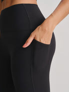Women's Knitted Nylon Yoga Leggings Sustainable Yoga Bottoms - BERLOOK