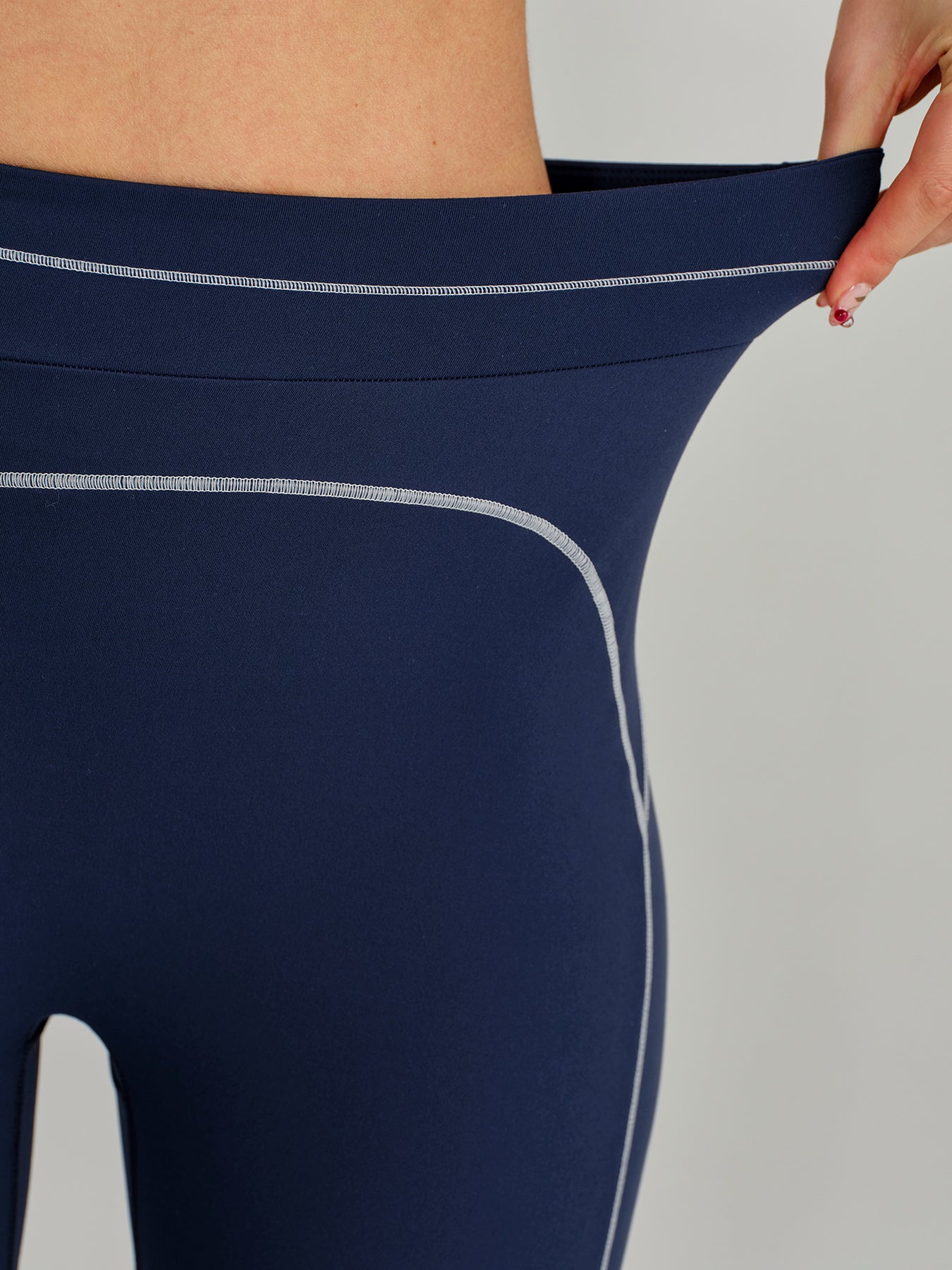 Women's Knitted Nylon Yoga Leggings Sustainable Yoga Bottoms - BERLOOK