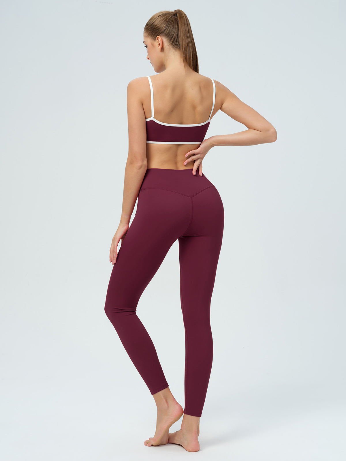 Women's Knitted Nylon Yoga Leggings Sustainable Yoga Bottoms - BERLOOK