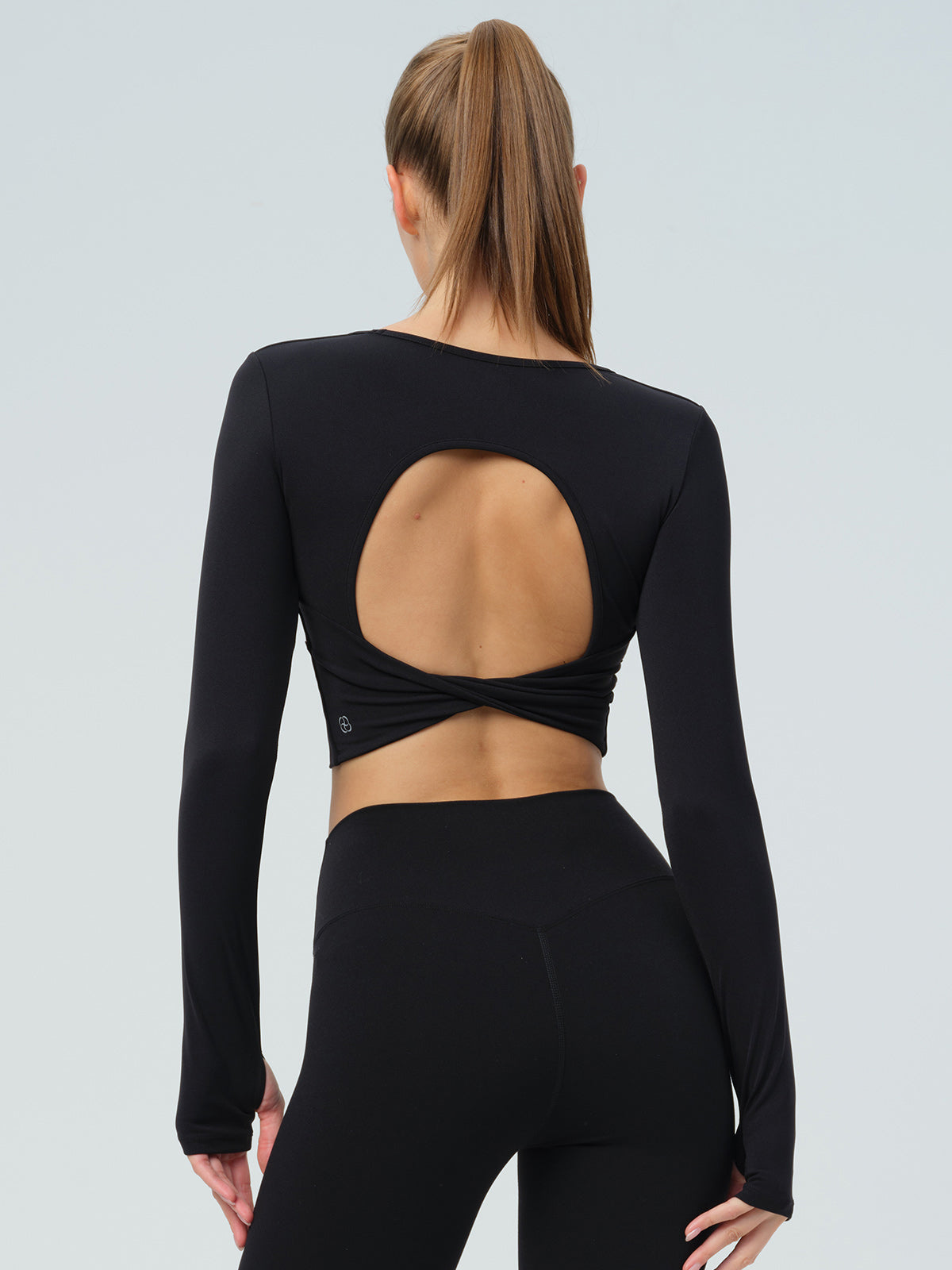 Women's Knitted Nylon Yoga Long Sleeve Top Black Sustainable Yoga Tops - BERLOOK