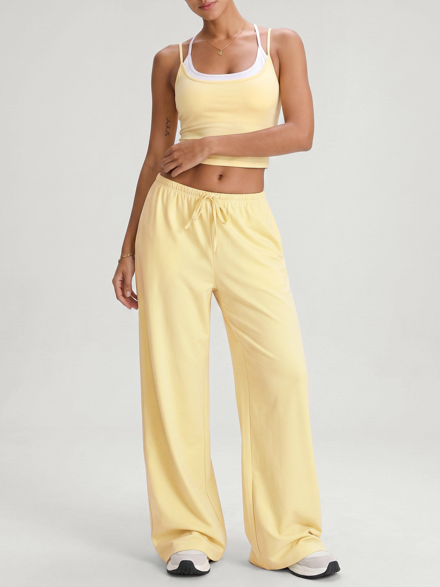 Women's Knitted Nylon Yoga Pants Sustainable - BERLOOK - 05