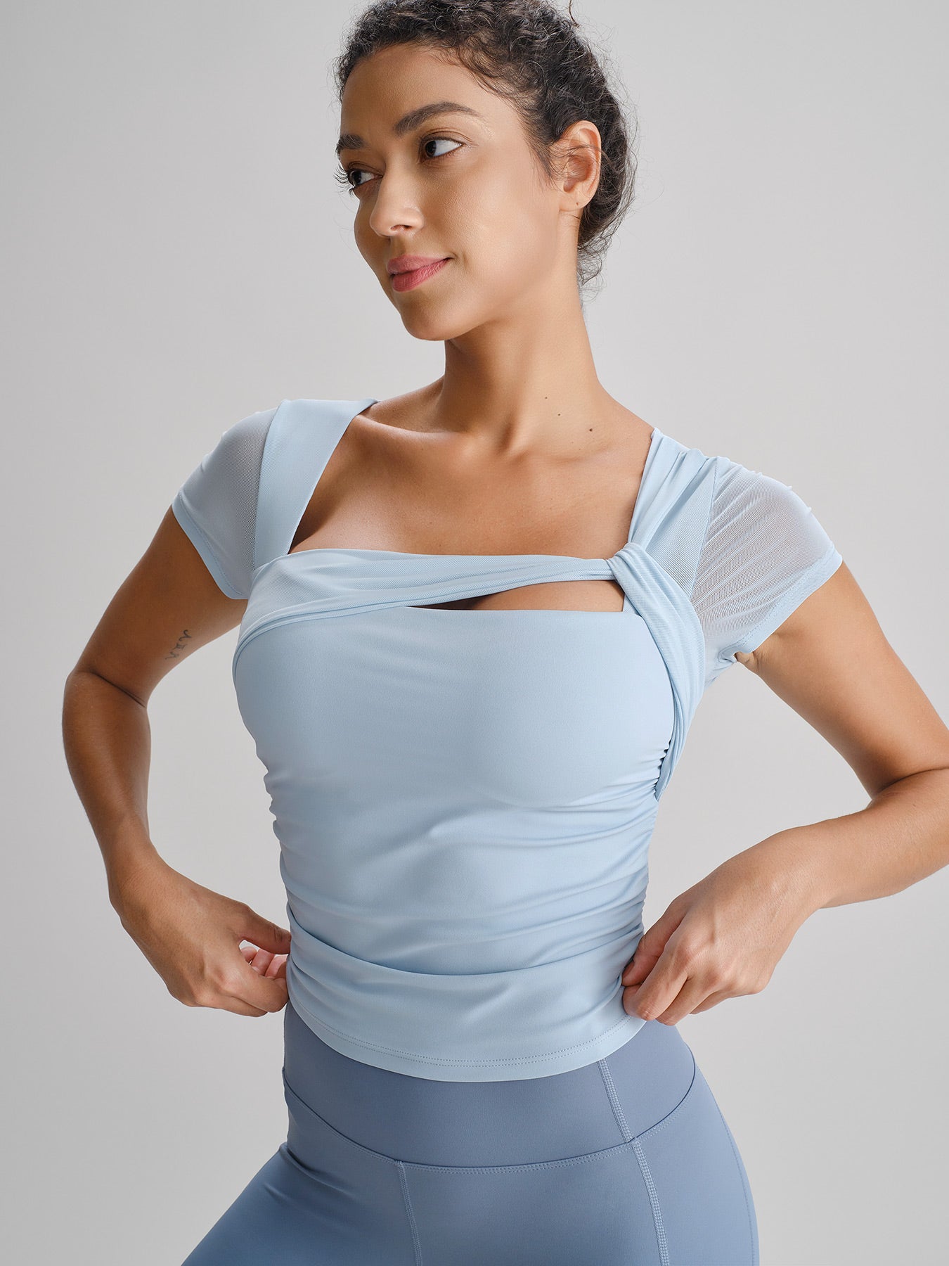 Women's Knitted Nylon Yoga Short Sleeve Tops Sustainable Yoga Tops - BERLOOK