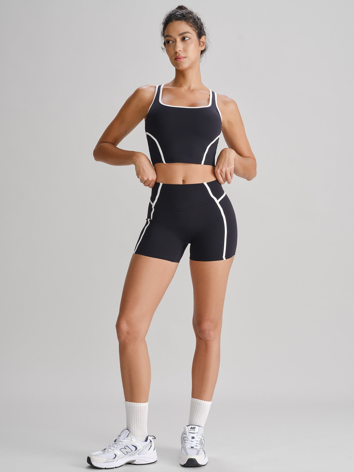 Women's Knitted Nylon Yoga Shorts Sustainable Yoga Bottoms - BERLOOK