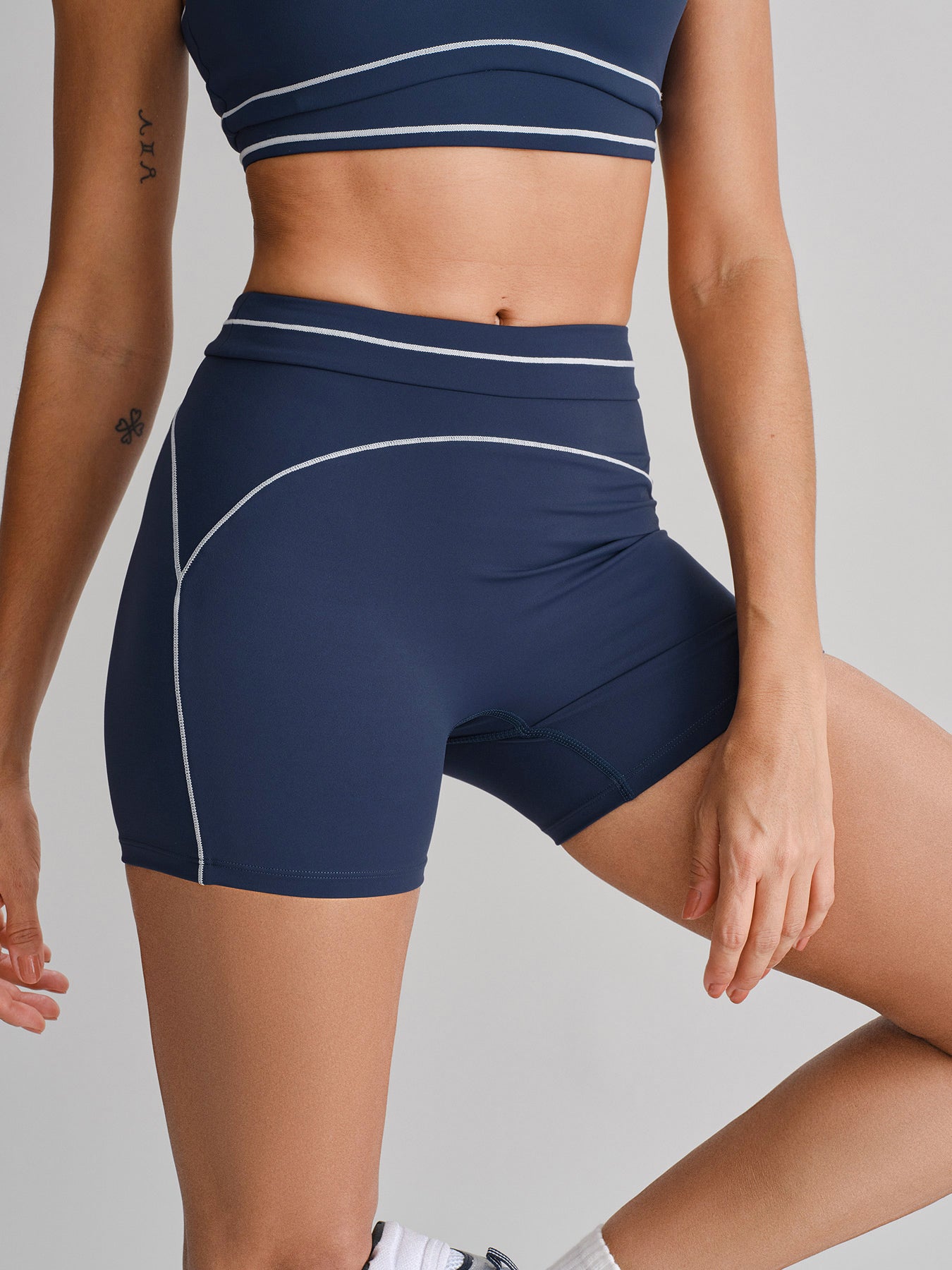Women's Knitted Nylon Yoga Shorts Sustainable Yoga Bottoms - BERLOOK