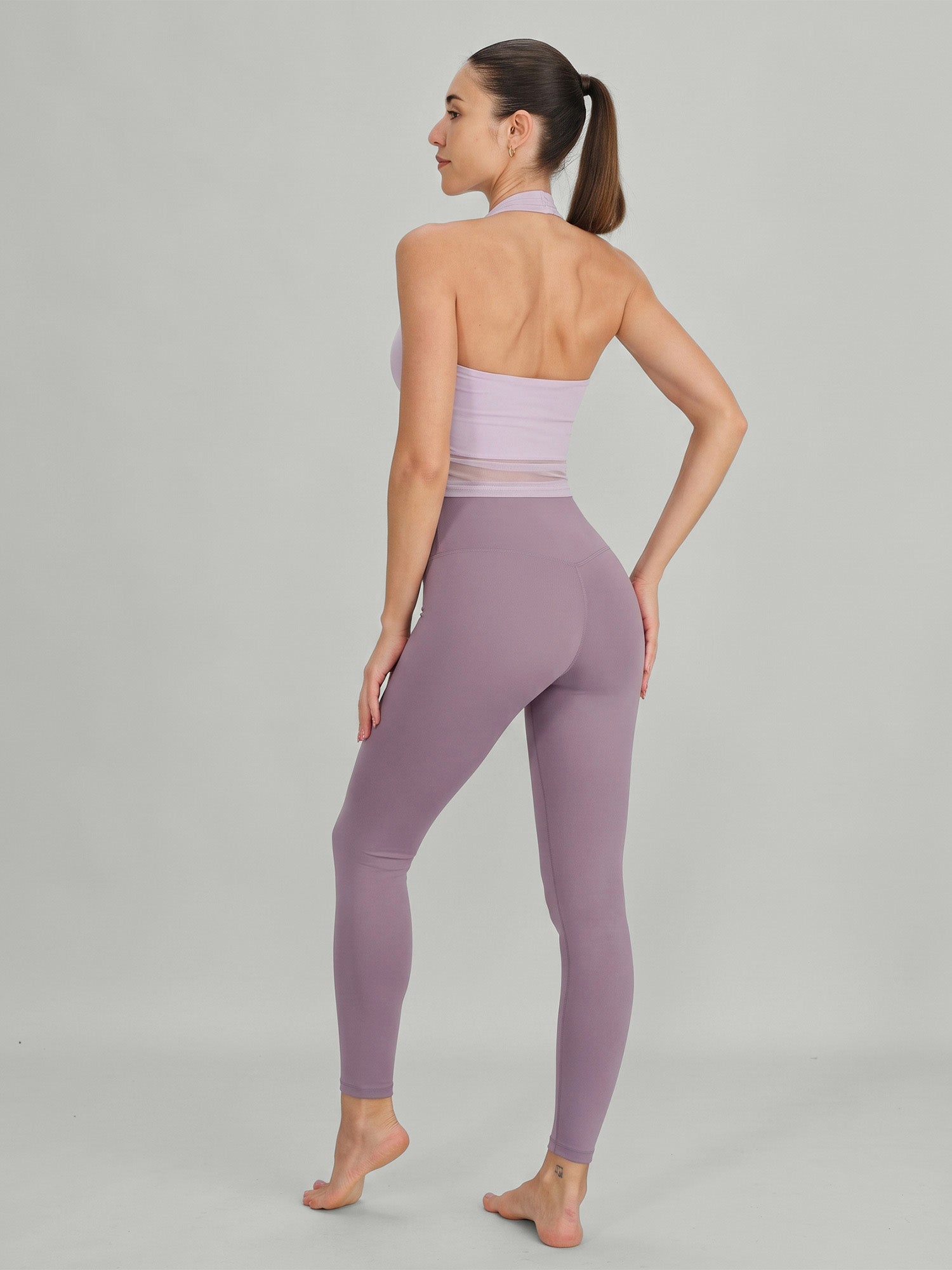Women's Knitted Nylon Yoga Sports Bra Sustainable Yoga Tops - BERLOOK