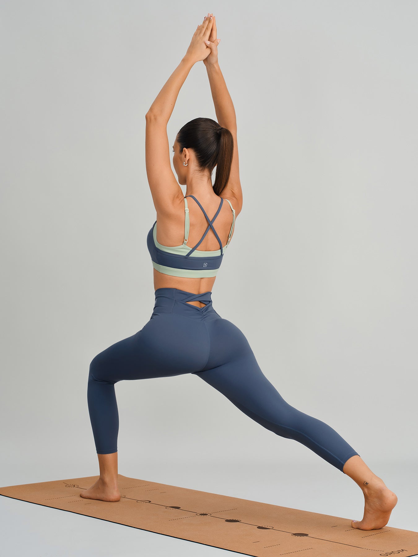 Women's Knitted Nylon Yoga Sports Bra Sustainable Yoga Tops - BERLOOK
