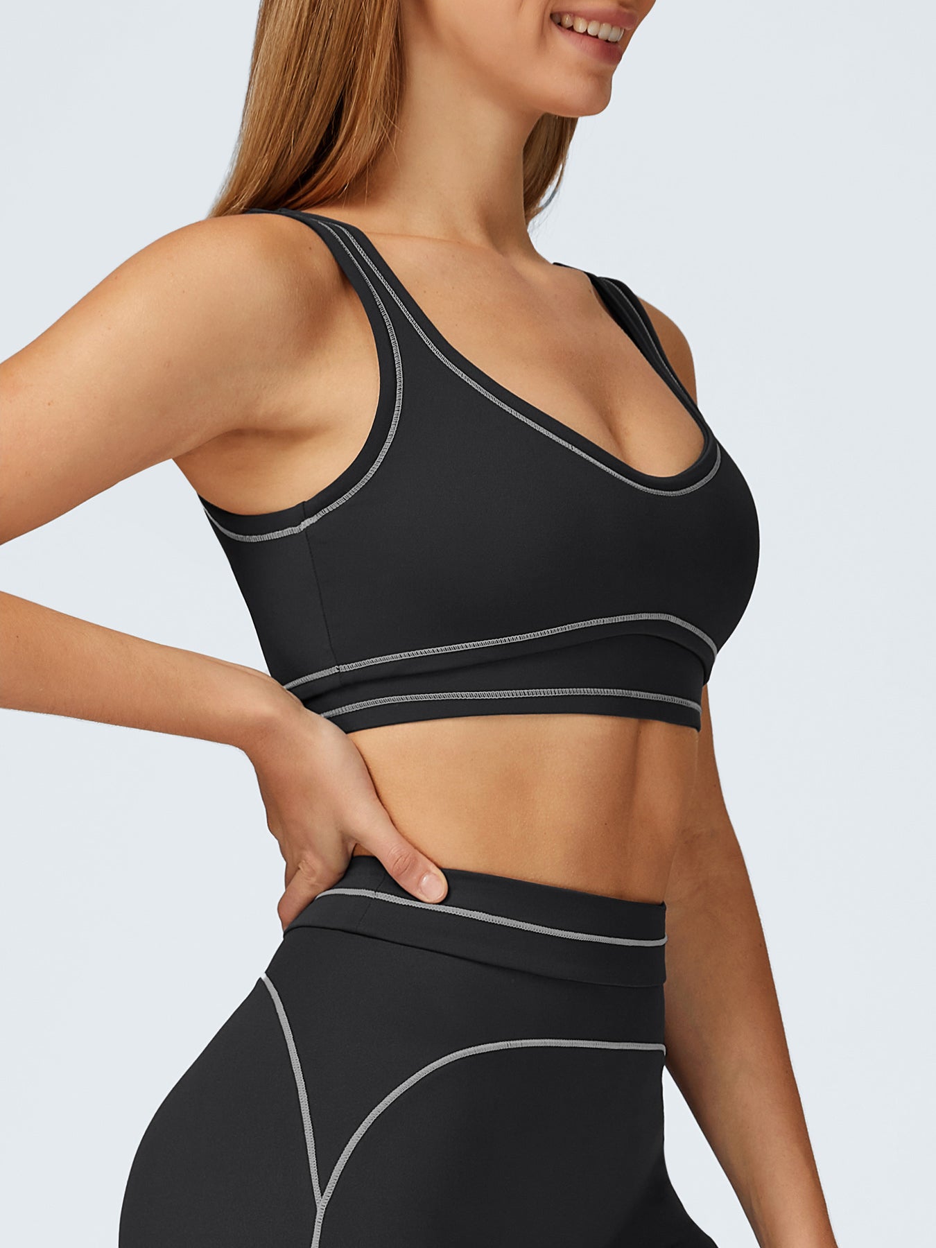 Women's Knitted Nylon Yoga Sports Bras Black Sustainable Yoga Tops - BERLOOK