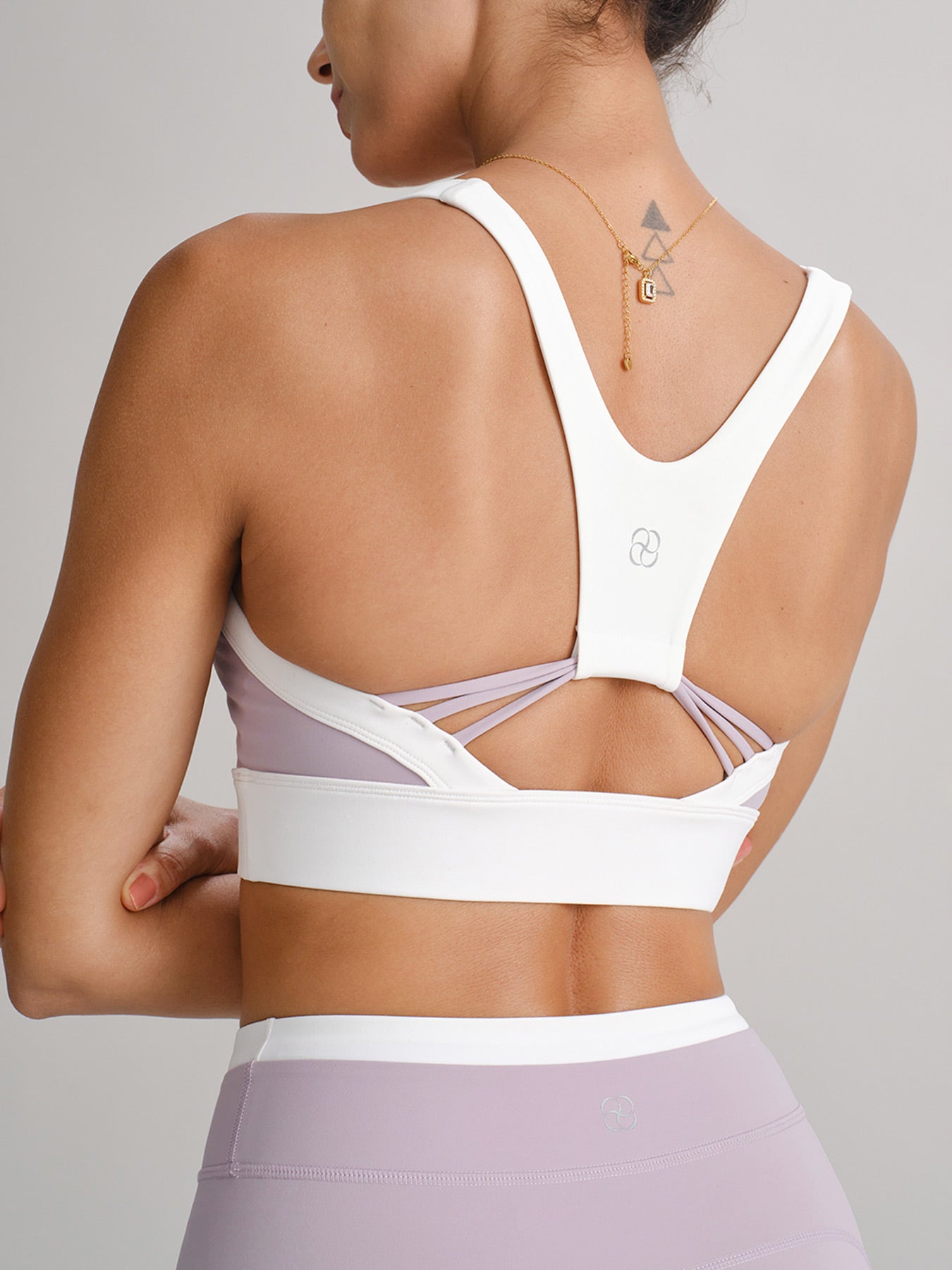 Women's Knitted Nylon Yoga Sports Bras Light Purple Sustainable Yoga Tops - BERLOOK