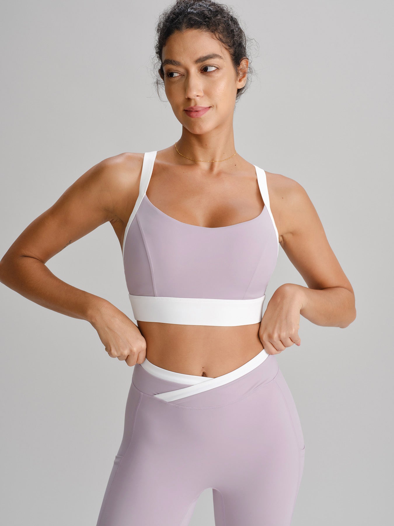 Women's Knitted Nylon Yoga Sports Bras Sustainable Yoga Tops - BERLOOK