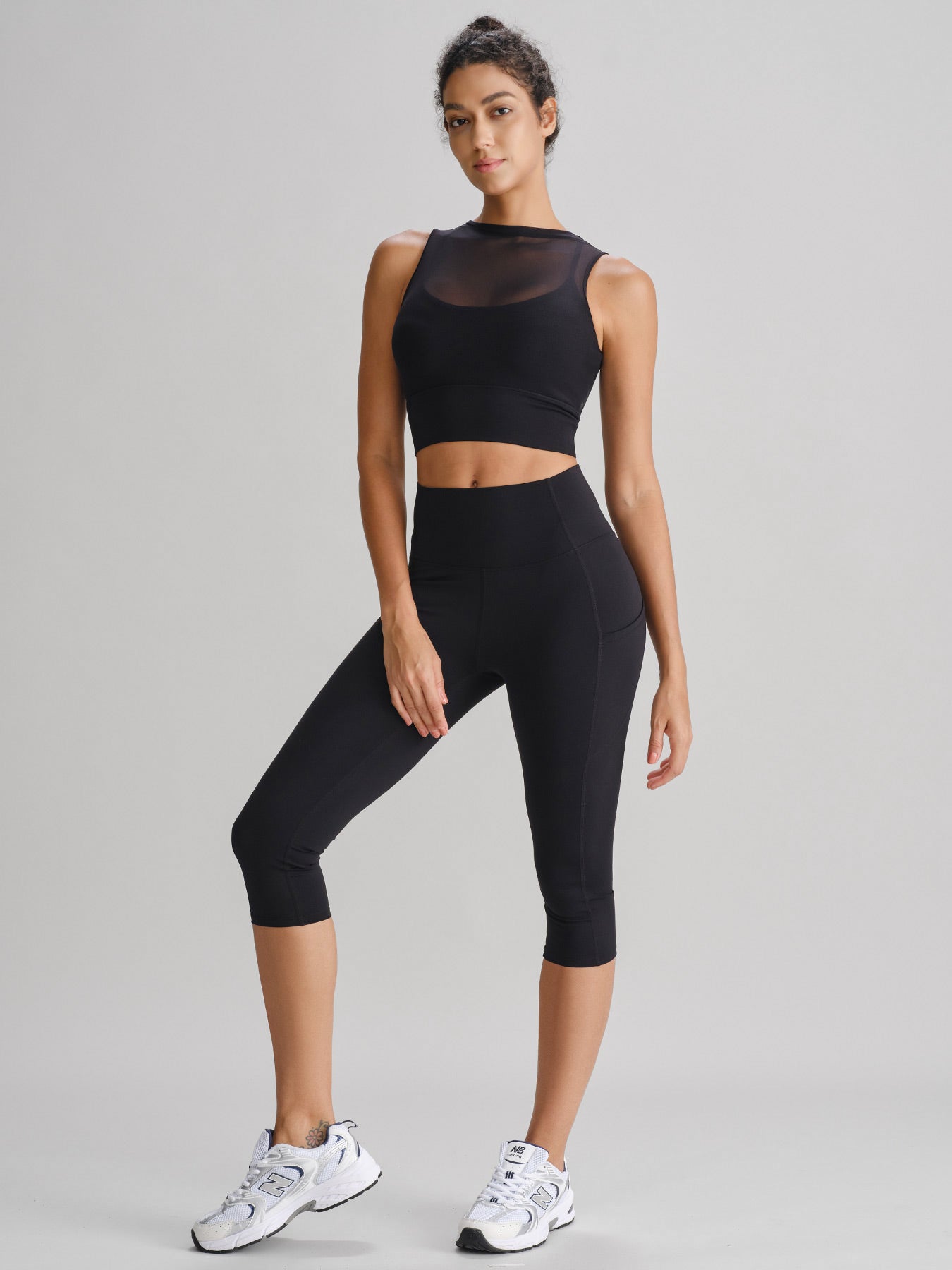Women's Knitted Nylon Yoga Tank Top Sustainable Yoga Tops - BERLOOK