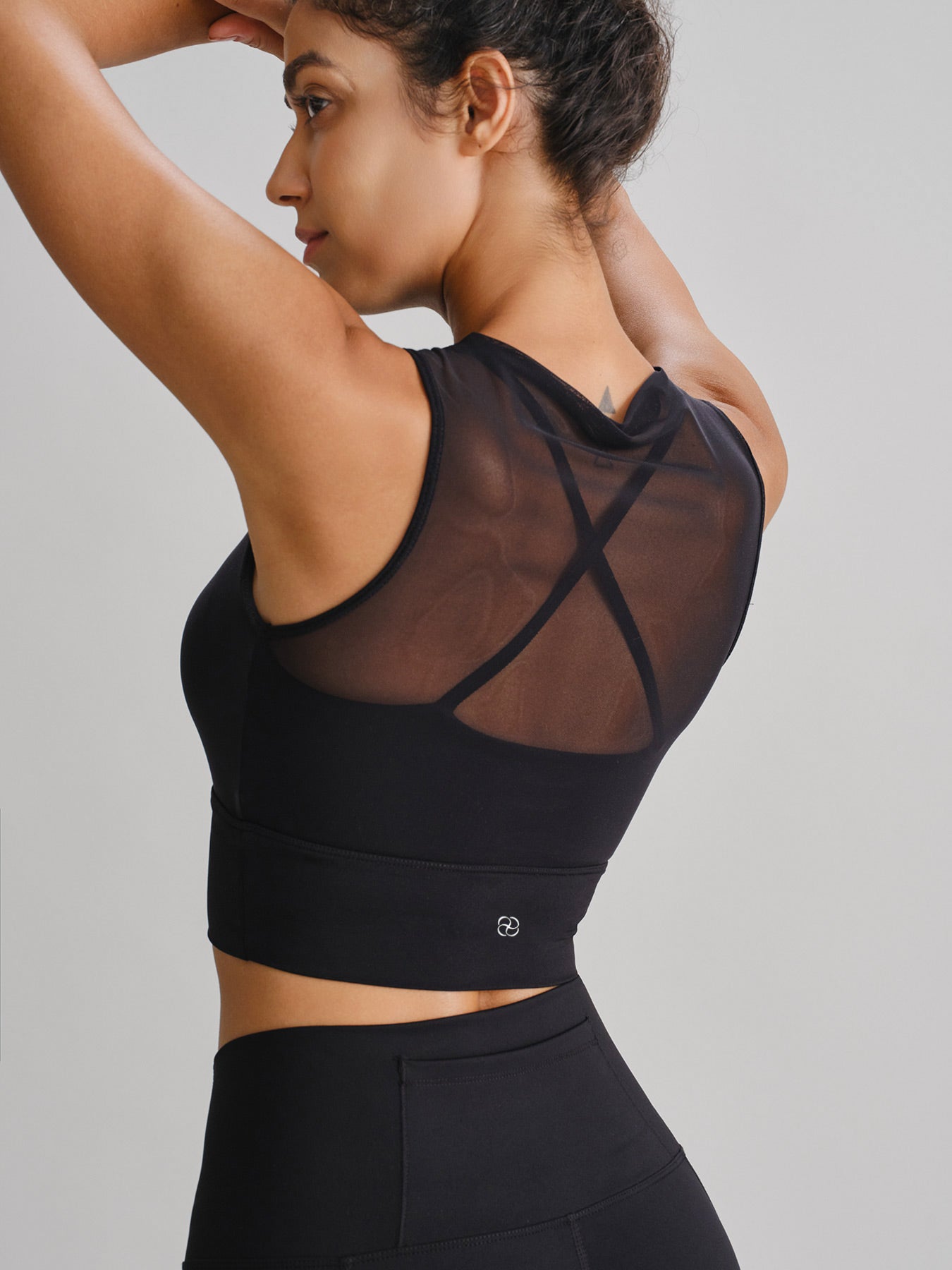 Women's Knitted Nylon Yoga Tank Top Sustainable Yoga Tops - BERLOOK