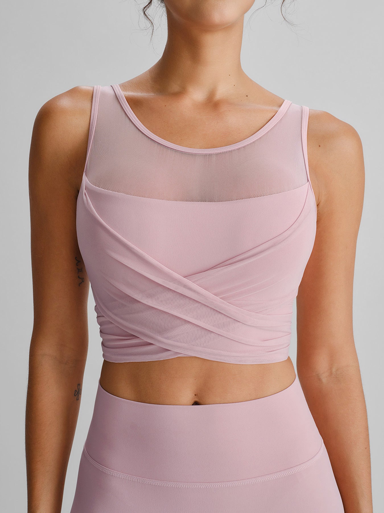 Women's Knitted Nylon Yoga Tank Tops Sustainable Yoga Tops - BERLOOK