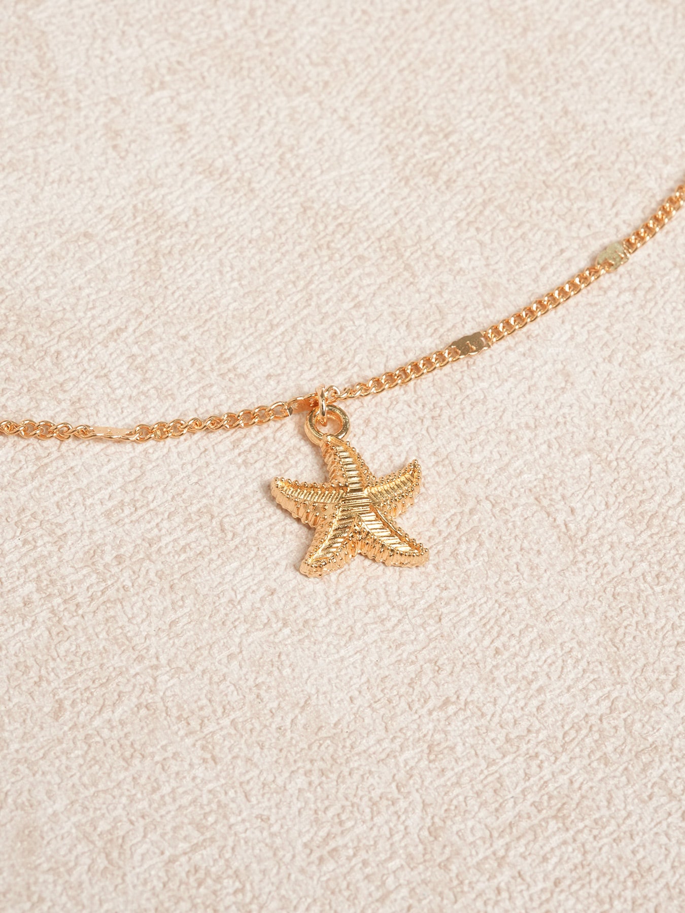 Women's pearl necklace Sustainable Necklaces - BERLOOK