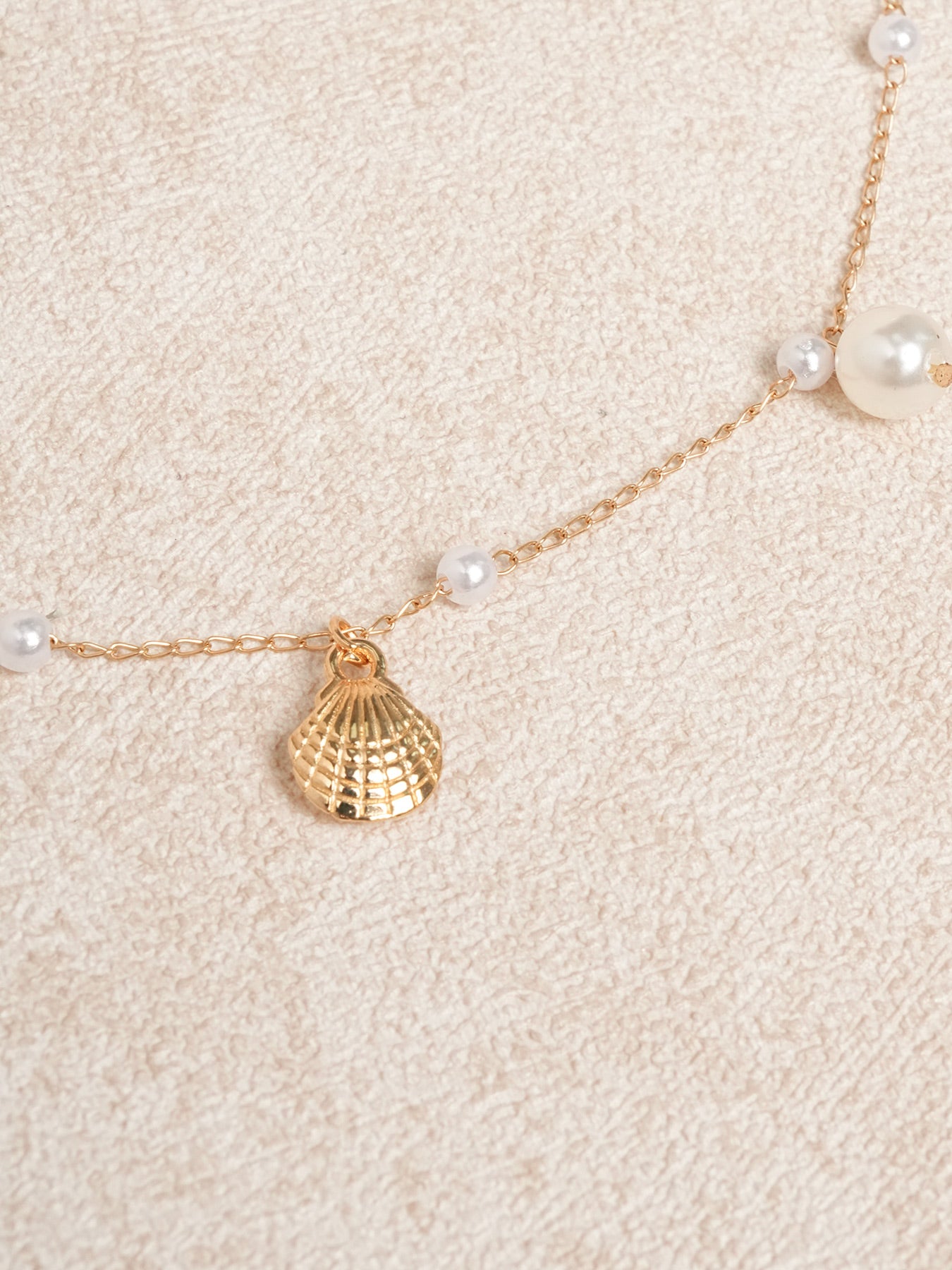 Women's pearl necklace Sustainable Necklaces - BERLOOK