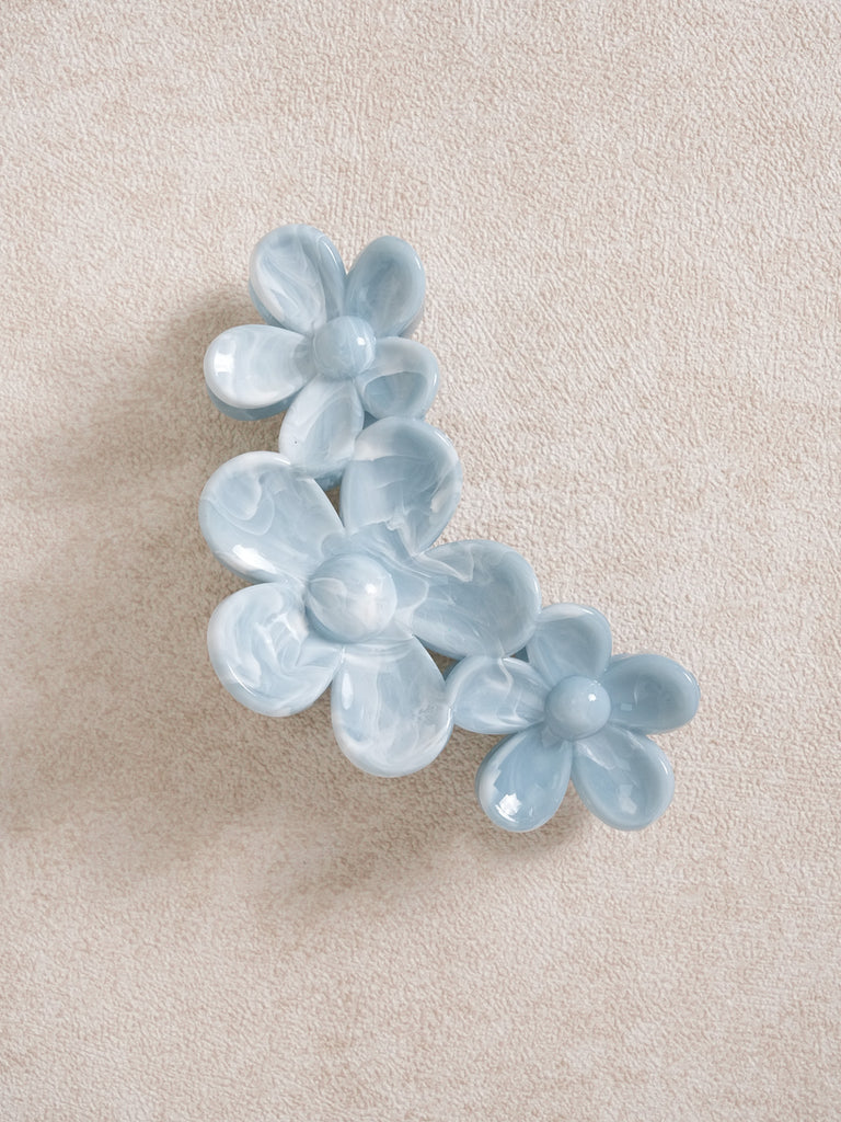 Women's Plastic Flower Hair Clip Light Blue Sustainable Hair Accessories - BERLOOK