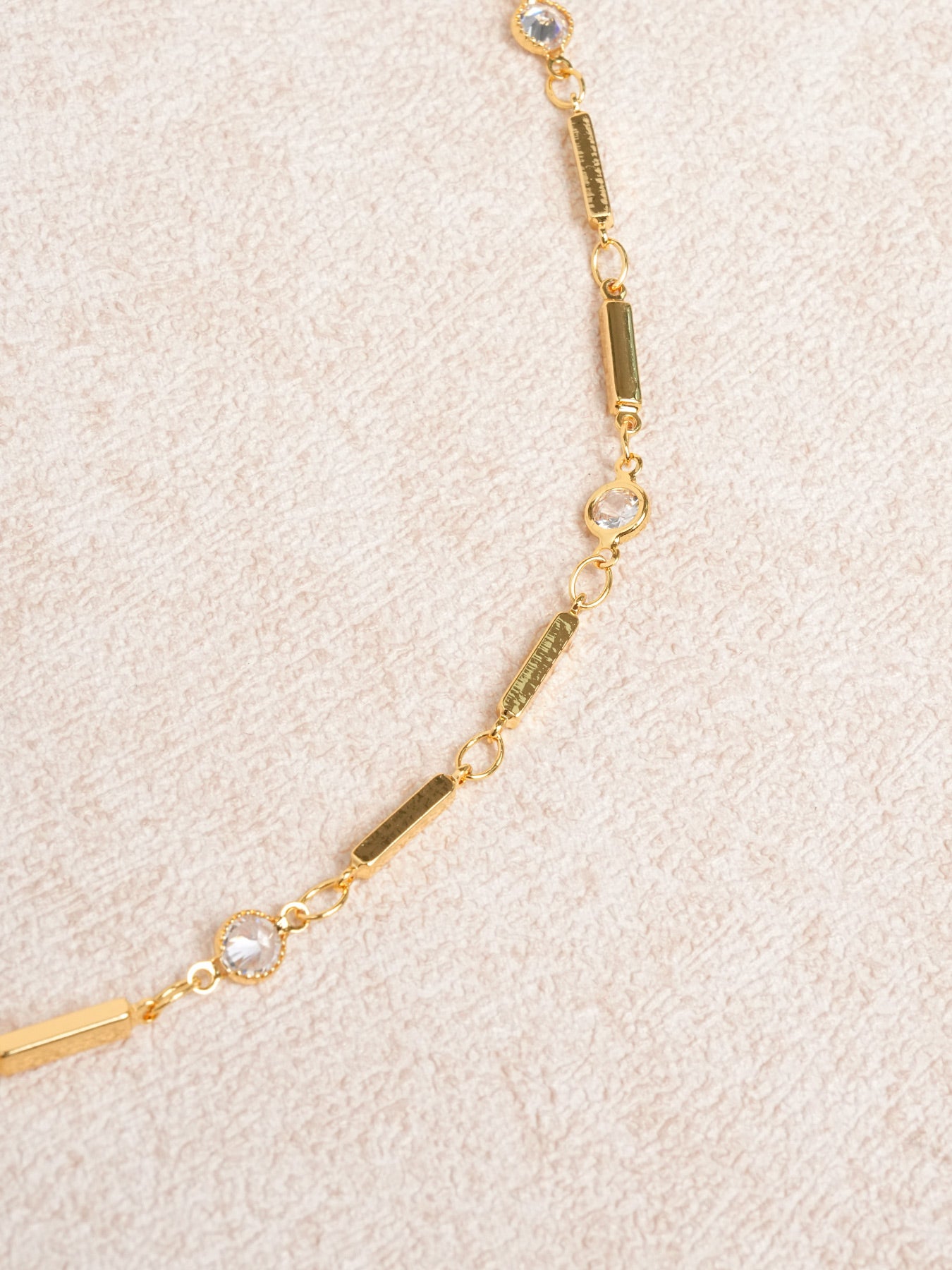 Women's Simple and Unique Luxury Necklace Sustainable Necklaces - BERLOOK
