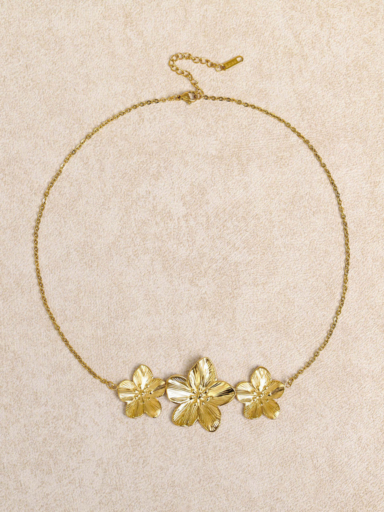 Women's Stainless Steel Flower Necklace Sustainable Necklaces - BERLOOK